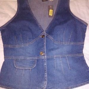 Jean Vest